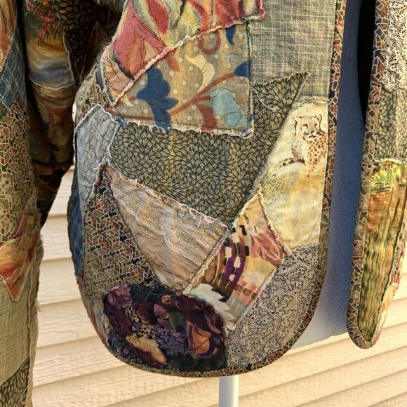 Vintage Handmade Patchwork Crazy Quilt M L Cardigan Sweater Floral Lion Cheetah - Picture 2 of 15
